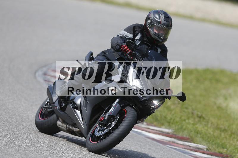 /Archiv-2024/17 01.05.2024 Speer Racing ADR/Schnuppertraining